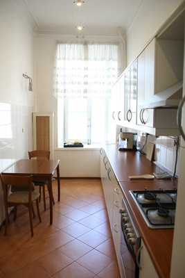 Сдам многокомнатную квартиру, Калашный пер, 4/1, Москва г