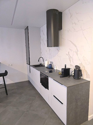 Продам однокомнатную (1-комн.) квартиру, Пугачева ул, 4а, Зеленоградск г