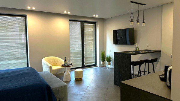 Продам однокомнатную (1-комн.) квартиру, Пугачева ул, 4а, Зеленоградск г