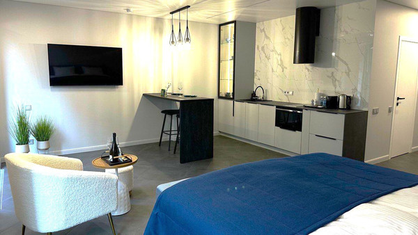 Продам однокомнатную (1-комн.) квартиру, Пугачева ул, 4а, Зеленоградск г