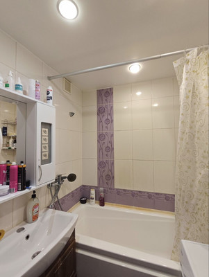 Продам двухкомнатную (2-комн.) квартиру, Морская наб, 9а, Санкт-Петербург г