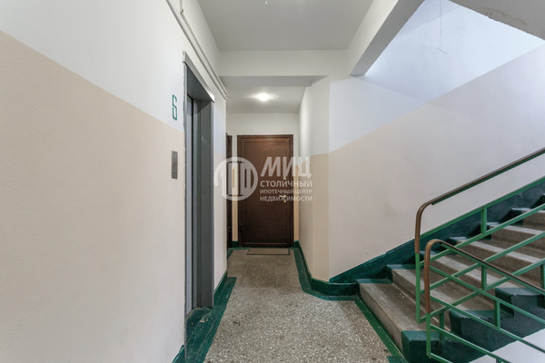 Продам многокомнатную квартиру, Шоссейная ул, 2к2, Москва г