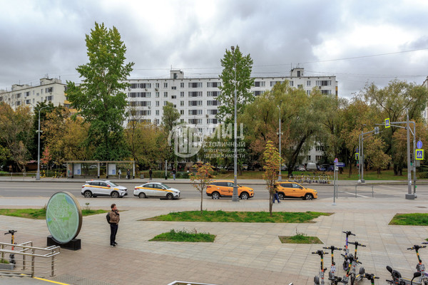 Продам многокомнатную квартиру, Шоссейная ул, 2к2, Москва г