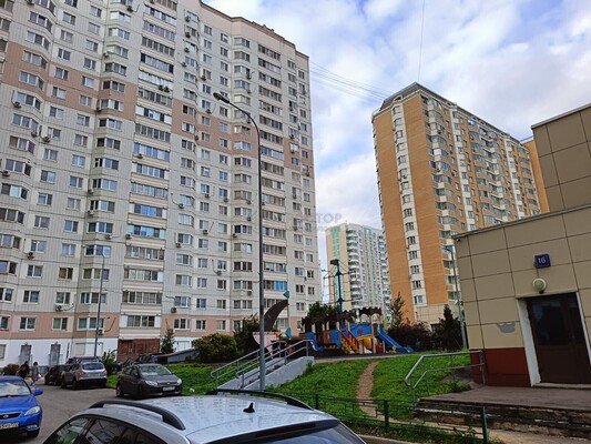 Продам многокомнатную квартиру, Рождественская ул, 16, Москва г