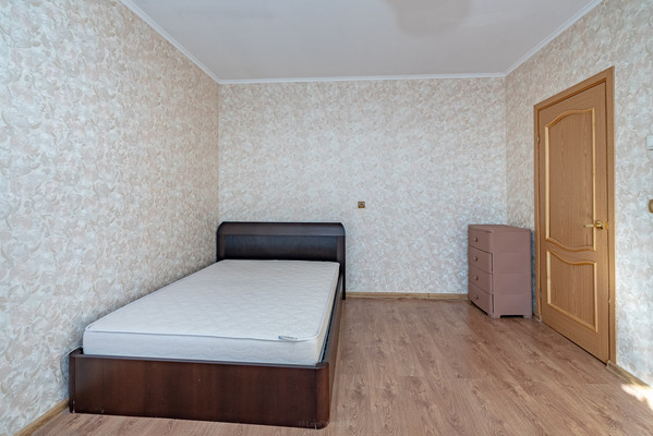 Продам однокомнатную (1-комн.) квартиру, Стародеревенская ул, 6Ак3, Санкт-Петербург г