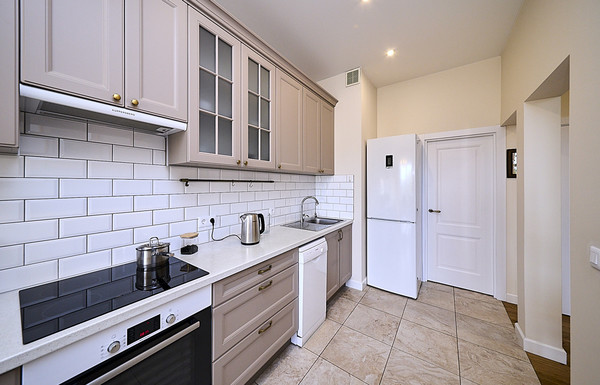 Продам двухкомнатную (2-комн.) квартиру, Малый В.О. пр-кт, 52, Санкт-Петербург г