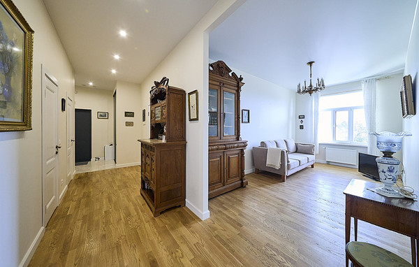 Продам двухкомнатную (2-комн.) квартиру, Малый В.О. пр-кт, 52, Санкт-Петербург г