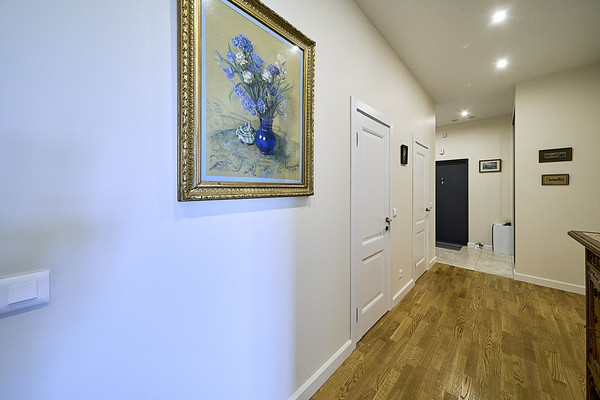 Продам двухкомнатную (2-комн.) квартиру, Малый В.О. пр-кт, 52, Санкт-Петербург г