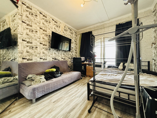 Продам трехкомнатную (3-комн.) квартиру, Новоспасский пер, 3к2, Москва г