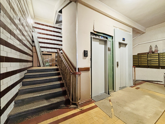 Продам трехкомнатную (3-комн.) квартиру, Новоспасский пер, 3к2, Москва г