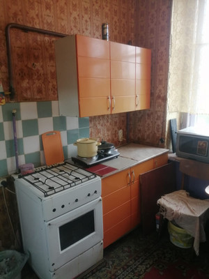 Продам комнату в 4-комн. квартире, Адмирала флота Лобова ул, 49/17, Мурманск г