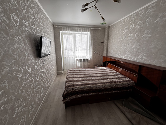 Продам однокомнатную (1-комн.) квартиру, Степная ул, 2Б, Брянск г