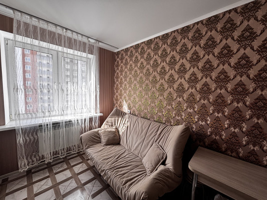 Продам однокомнатную (1-комн.) квартиру, Степная ул, 2Б, Брянск г