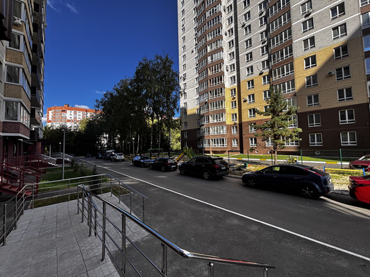 Продам однокомнатную (1-комн.) квартиру, Степная ул, 2Б, Брянск г