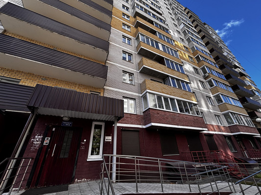 Продам однокомнатную (1-комн.) квартиру, Степная ул, 2Б, Брянск г