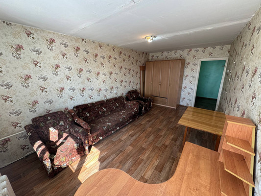 Продам комнату в 3-комн. квартире, Вокзальная ул, 17к2, Комсомольск-на-Амуре г