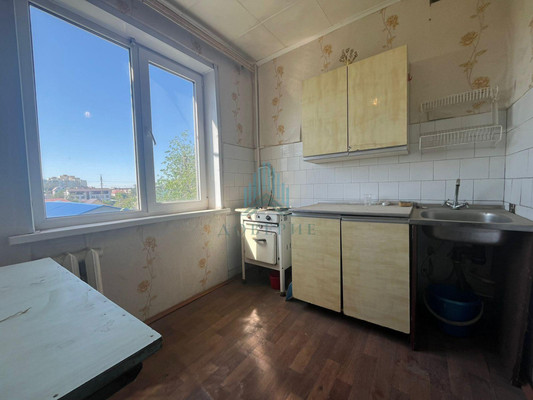 Продам трехкомнатную (3-комн.) квартиру, Богдана Хмельницкого ул, 53, Астрахань г