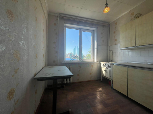 Продам трехкомнатную (3-комн.) квартиру, Богдана Хмельницкого ул, 53, Астрахань г