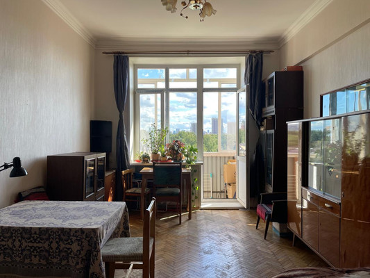 Продам двухкомнатную (2-комн.) квартиру, Максимова ул, 6, Москва г