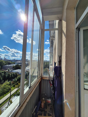 Продам двухкомнатную (2-комн.) квартиру, Максимова ул, 6, Москва г