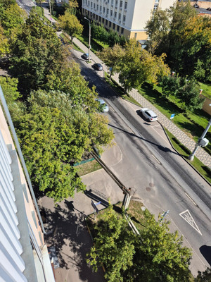 Продам двухкомнатную (2-комн.) квартиру, Максимова ул, 6, Москва г