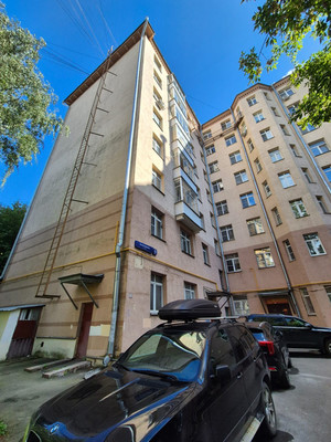 Продам двухкомнатную (2-комн.) квартиру, Максимова ул, 6, Москва г