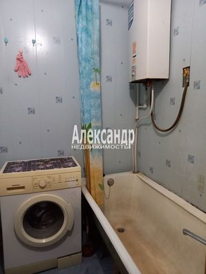 Продам комнату в 3-комн. квартире, Красного Флота ул, 1, Ломоносов г