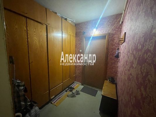 Продам трехкомнатную (3-комн.) квартиру, Кораблестроителей ул, 39Б, Санкт-Петербург г