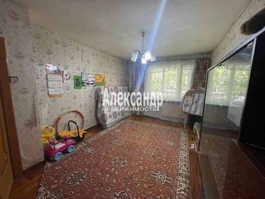 Продам трехкомнатную (3-комн.) квартиру, Кораблестроителей ул, 39Б, Санкт-Петербург г
