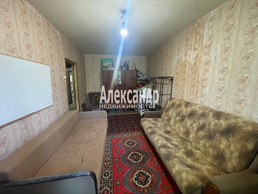 Продам трехкомнатную (3-комн.) квартиру, Кораблестроителей ул, 39Б, Санкт-Петербург г