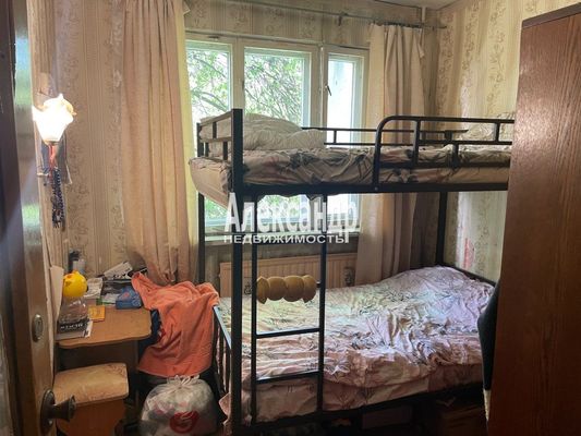 Продам трехкомнатную (3-комн.) квартиру, Кораблестроителей ул, 39Б, Санкт-Петербург г