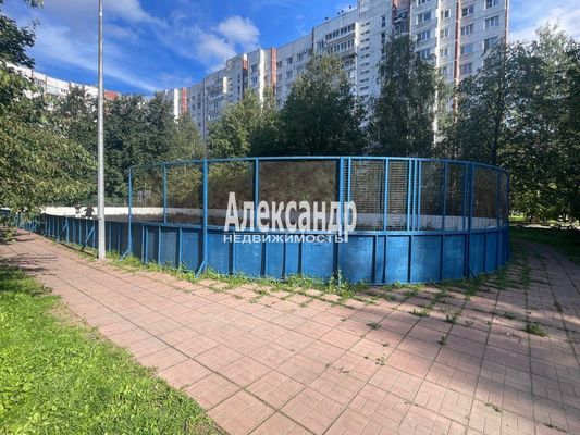 Продам трехкомнатную (3-комн.) квартиру, Кораблестроителей ул, 39Б, Санкт-Петербург г