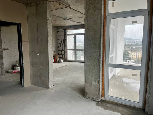 Продам трехкомнатную (3-комн.) квартиру, Черноморская наб, 1Л, Феодосия г