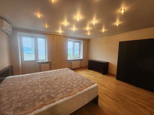 Продам многокомнатную квартиру, Полиграфистов ул, 11кв, Чехов г