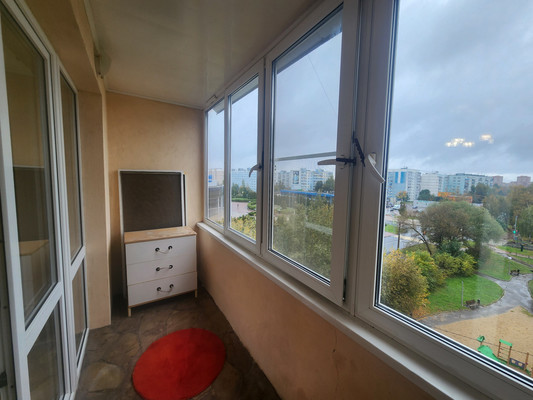 Продам многокомнатную квартиру, Полиграфистов ул, 11кв, Чехов г