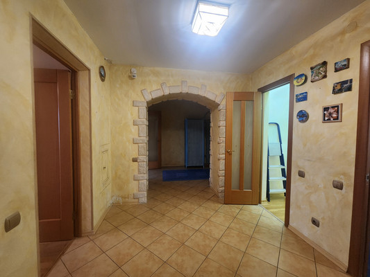 Продам многокомнатную квартиру, Полиграфистов ул, 11кв, Чехов г