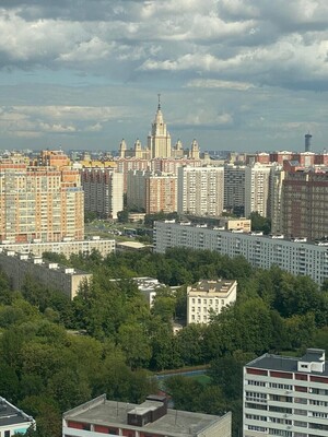 Продам трехкомнатную (3-комн.) квартиру, Мичуринский пр-кт, 56, Москва г