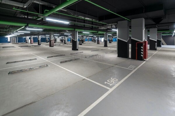 Продам трехкомнатную (3-комн.) квартиру, Мичуринский пр-кт, 56, Москва г