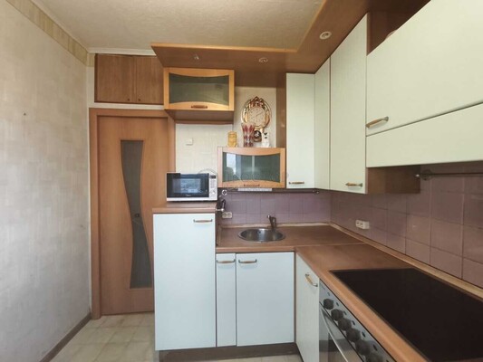 Продам двухкомнатную (2-комн.) квартиру, Неманский проезд, 11, Москва г