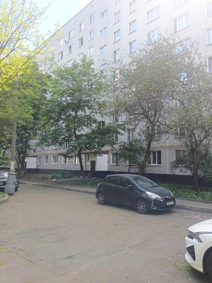 Продам многокомнатную квартиру, Россошанская ул, 13к3, Москва г