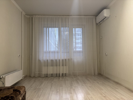 Продам двухкомнатную (2-комн.) квартиру, Маршала Чуйкова ул, 35, Казань г