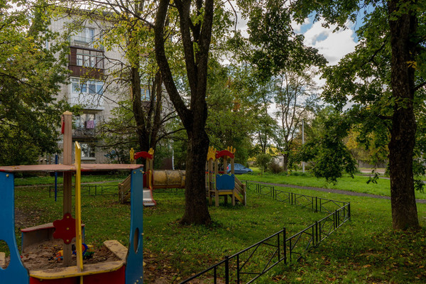 Продам двухкомнатную (2-комн.) квартиру, Новоселов ул, 4, Гатчина г