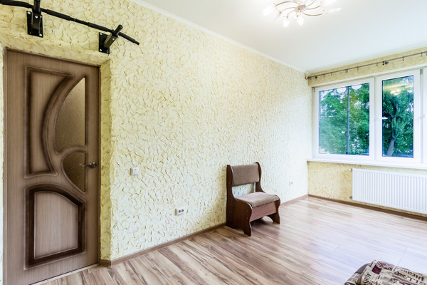 Сдам трехкомнатную (3-комн.) квартиру, Судостроительная ул, 17кЕ, Калининград г