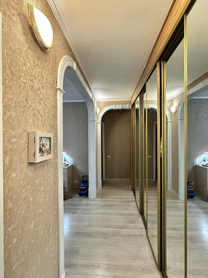 Продам трехкомнатную (3-комн.) квартиру, Ладожская ул, 123, Пенза г