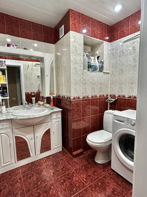 Продам трехкомнатную (3-комн.) квартиру, Ладожская ул, 123, Пенза г