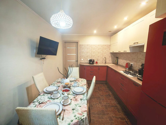 Продам трехкомнатную (3-комн.) квартиру, Ютазинская ул, 6Бк1, Казань г