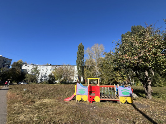 Продам двухкомнатную (2-комн.) квартиру, Суворова ул, 170А, Пенза г