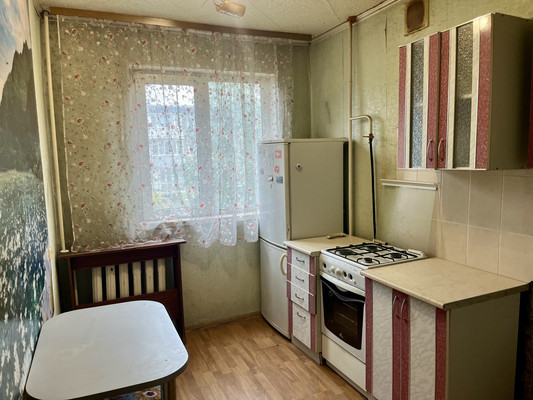 Продам двухкомнатную (2-комн.) квартиру, Интернациональная ул, 225, Барнаул г