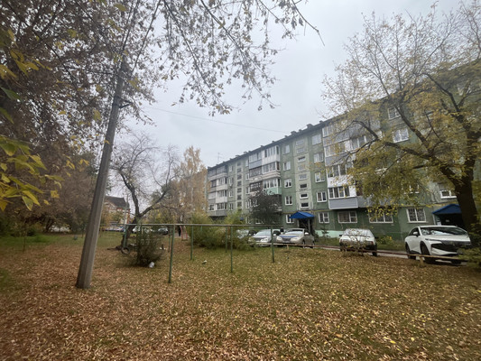 Продам двухкомнатную (2-комн.) квартиру, Интернациональная ул, 225, Барнаул г