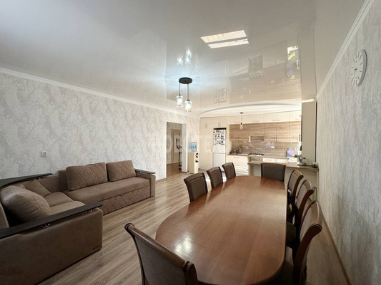 Продам дом, Колхозная ул, 1, Курганинск г, 0 км от города